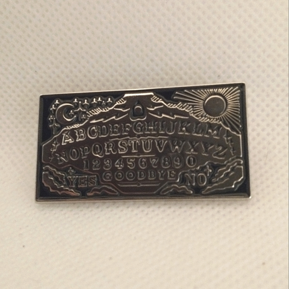 🧁 3/$30 Ouija Board Enamel Pin NEW